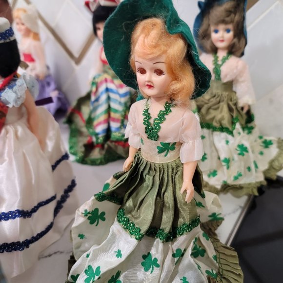 Alco dolls of the world set of 10. various conditions very ornate and pretty - Picture 13 of 16